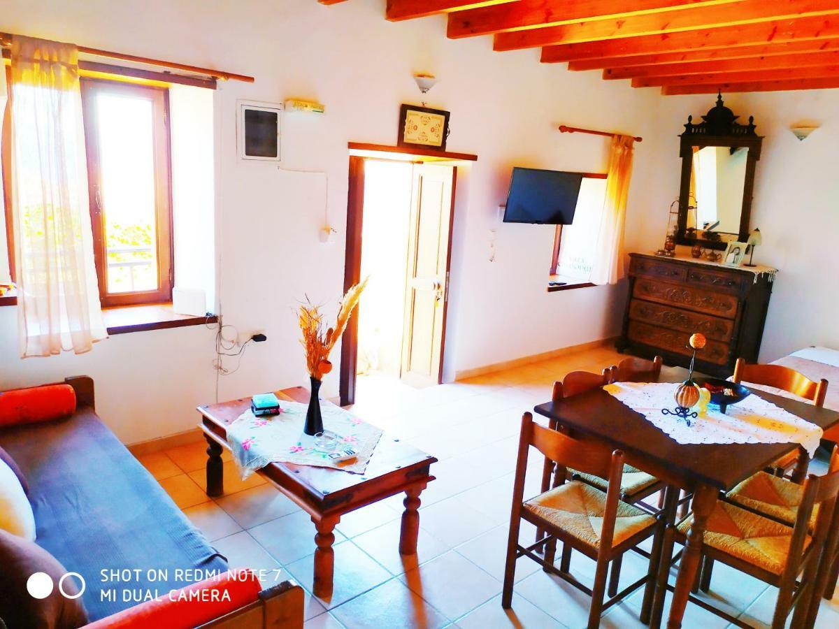 Villa Chrysodimi Hálki Kültér fotó